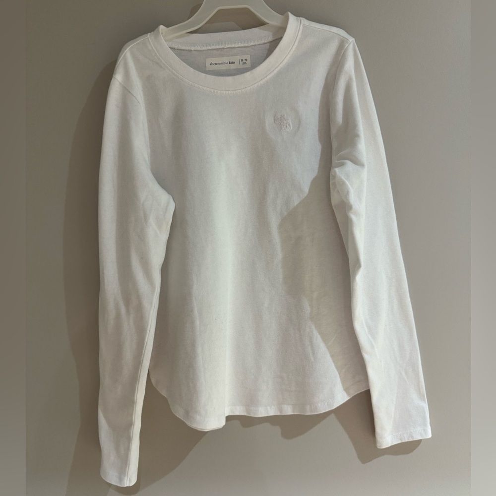 Abercrombie Kids White Cotton Long Sleeved Top with embroidered Logo Size 11/12